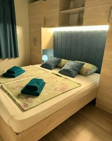 Dora House Villa *