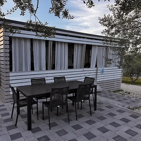 Dora House Villa